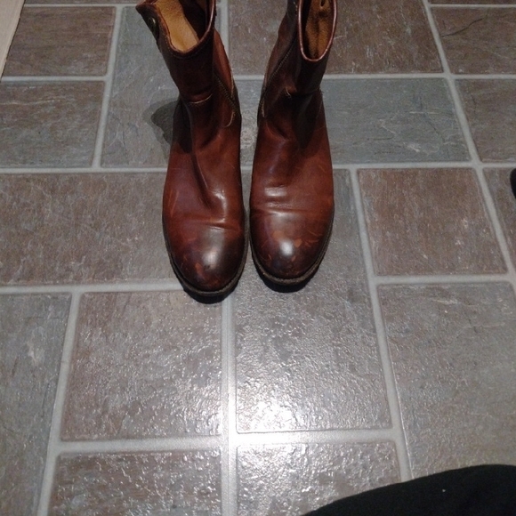 Frye Brown Distressed Leather Zipper Up Boots Size 9B - Picture 12 of 12